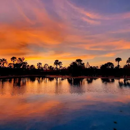 Dom wakacyjny Oasis Waves House *